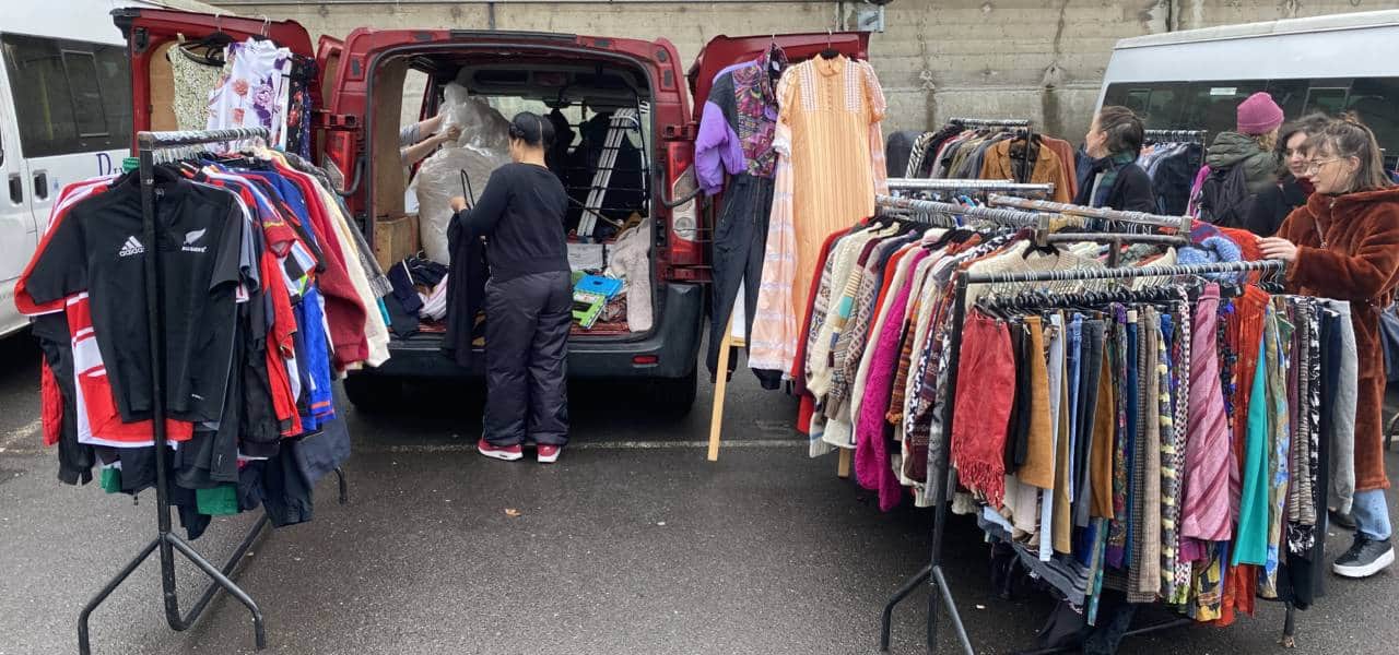How much do clothes sell for at car boot sales? eboots.co.uk